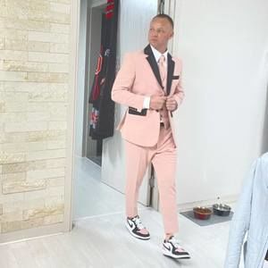 Meet your Posher, Robby